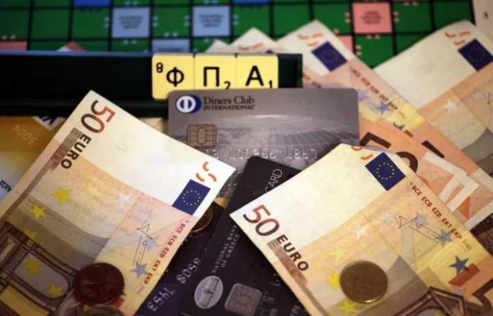 Φυγή στο εξωτερικό εξετάζουν περισσότερες από 9.000 ελληνικές επιχειρήσεις