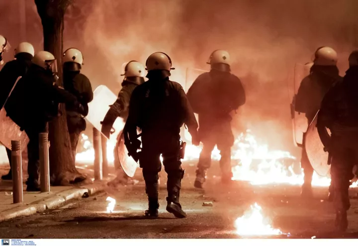 «Καληνύχτα συνάδελφε, καληνύχτα ελληνική κοινωνία»