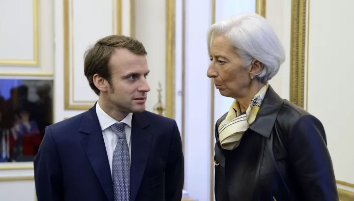 Je t'aime, moi non plus, Emmanuel…