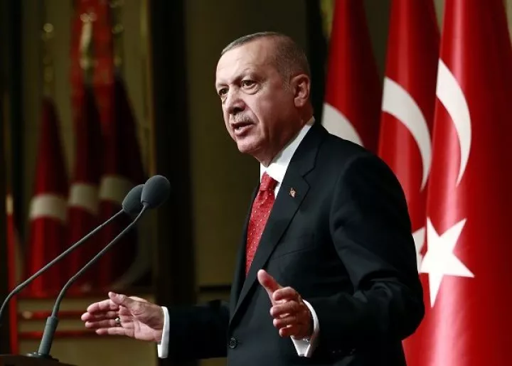 SZ: Οι λόγοι που ο Ερντογάν ανακινεί θέμα ονομασίας της Κων/πολης