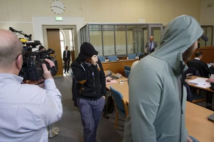 Γερμανία: Δικάζεται ζεύγος τζιχαντιστών που ετοίμαζε βιολογική βόμβα