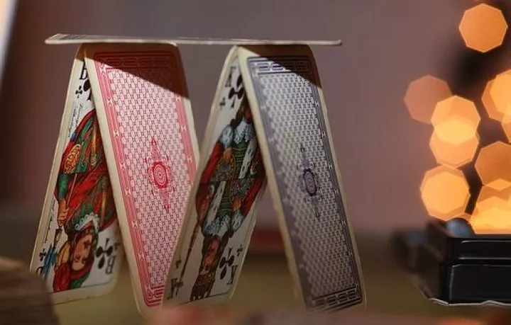 Η πολιτική απάτη είναι στο αίμα τους...