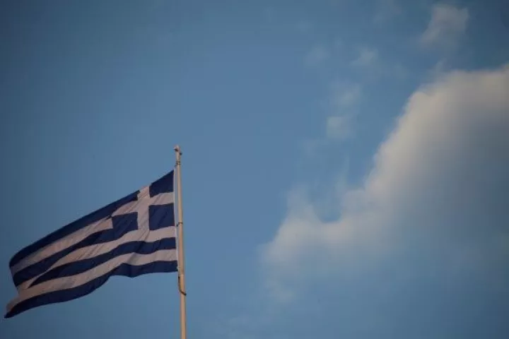 Μόνο τον αέρα δεν έχουν φορολογήσει ακόμη στην Ελλάδα- Guardian