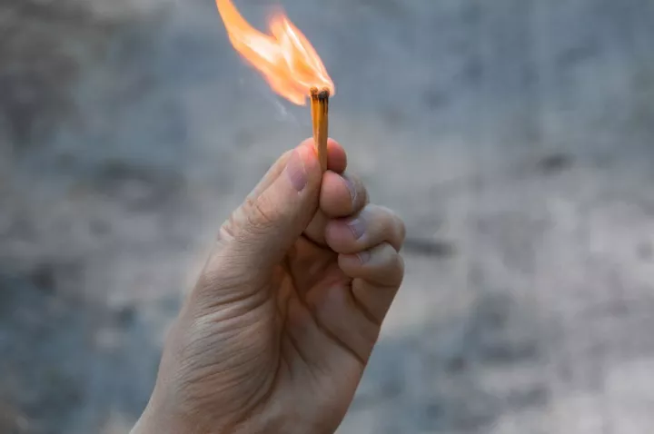 Είναι οι πυρκαγιές δεξιές ή αριστερές;