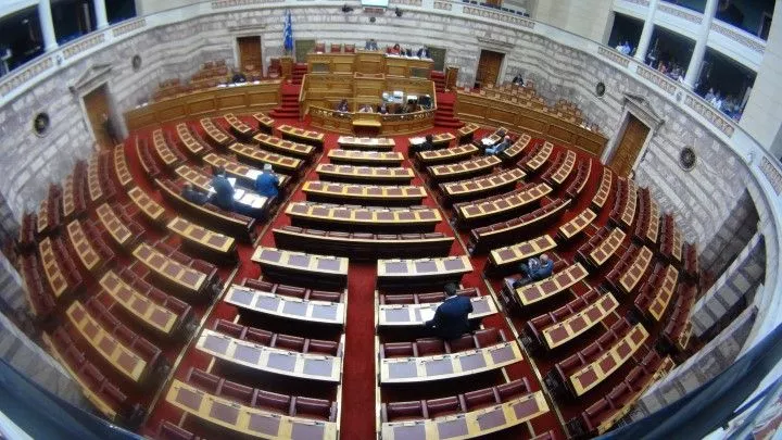 Kατατέθηκε το νομοσχέδιο για το Ασφαλιστικό στη Βουλή