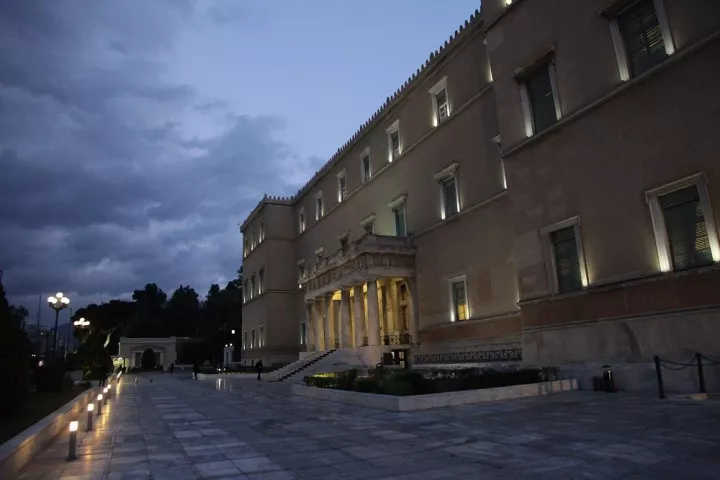 Ενδεχόμενο πρόωρων εκλογών "βλέπει" το Eurointelligence