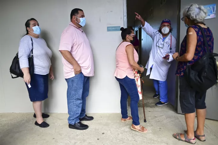 NYT: Εξασθενούν οι ελπίδες για την «παγκόσμια» ανοσία της αγέλης