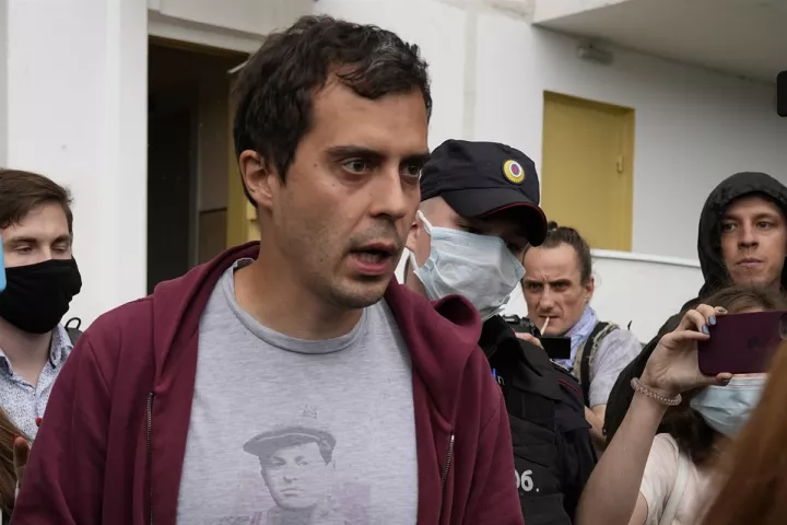 Ρωσία: Καταζητείται ο ιδρυτής του ερευνητικού ιστότοπου The Insider - Έρευνες στο σπίτι του