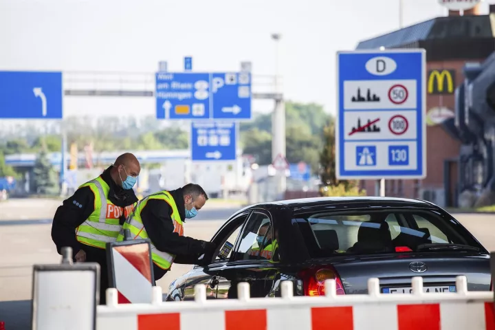 Ελβετία: Πάνω από 1.000 νέα κρούσματα σε ένα 24ωρο για πρώτη φορά από τις αρχές Απριλίου 