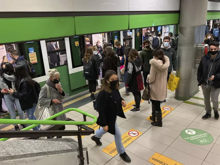 Λομβαρδία: Προ των πυλών η απαγόρευση νυχτερινής κυκλοφορίας