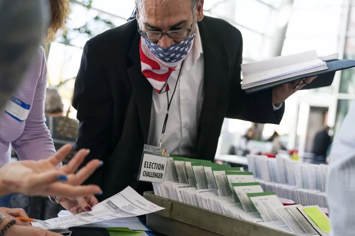 Ευτ. Βαρδουλάκης: Τα 17 εκατ. Αμερικανών που δεν πιάνουν τα πολιτικά «ραντάρ»