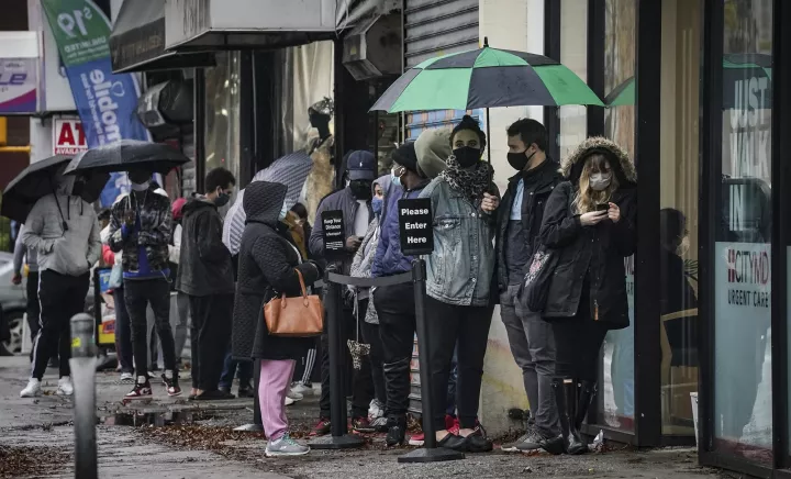 ΗΠΑ: Οι πολιτείες Μίσιγκαν και Ουάσινγκτον υιοθετούν αυστηρά περιοριστικά μέτρα