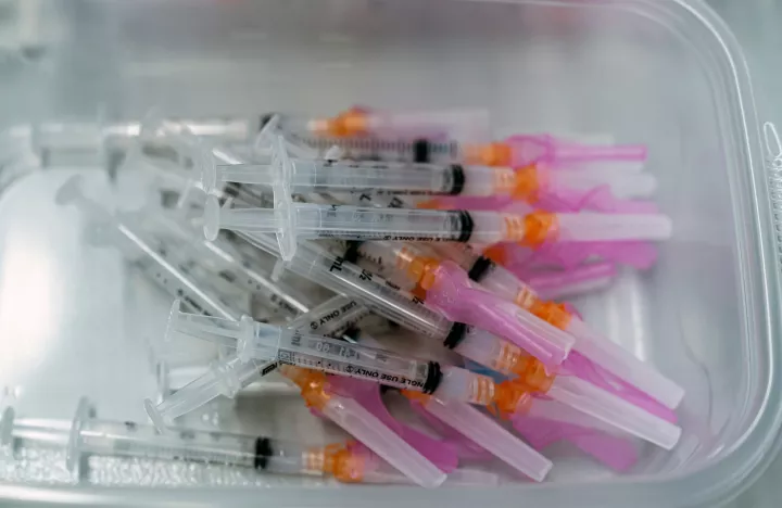 Αμερικανική μελέτη: Αντισώματα από τα αντι-Covid-19 εμβόλια περνάνε στο μητρικό γάλα