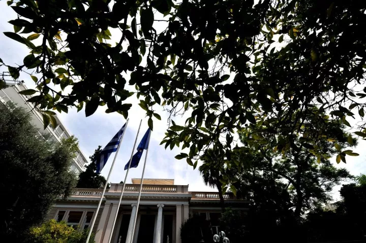 Μαξίμου: Η ΝΔ θυμήθηκε τη ρύθμιση του ραδιοτηλεοπτικού τοπίου με 27 χρόνια καθυστέρηση