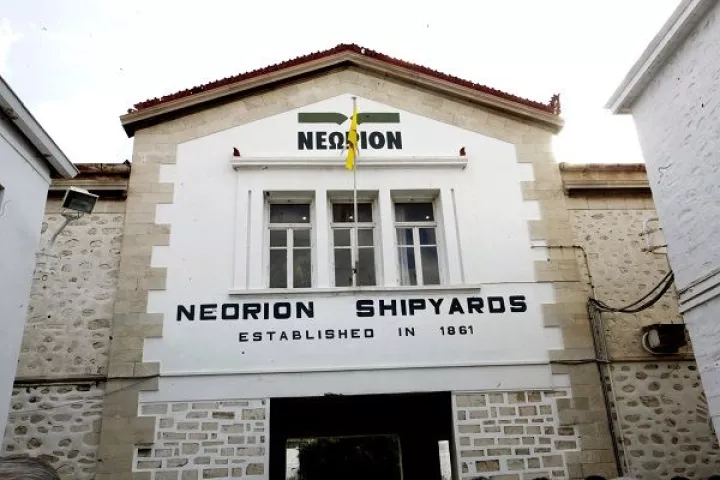 Σύσκεψη στο υπουργείο Εργασίας για το Νεώριο Σύρου