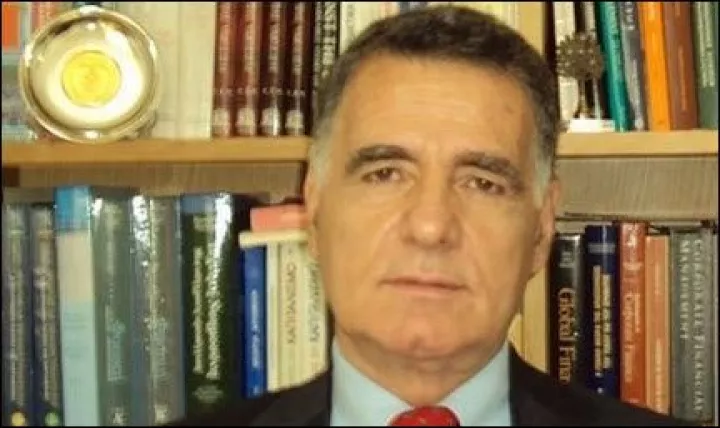 Το παιχνίδι παίζεται, αλλά για λίγο ακόμη…