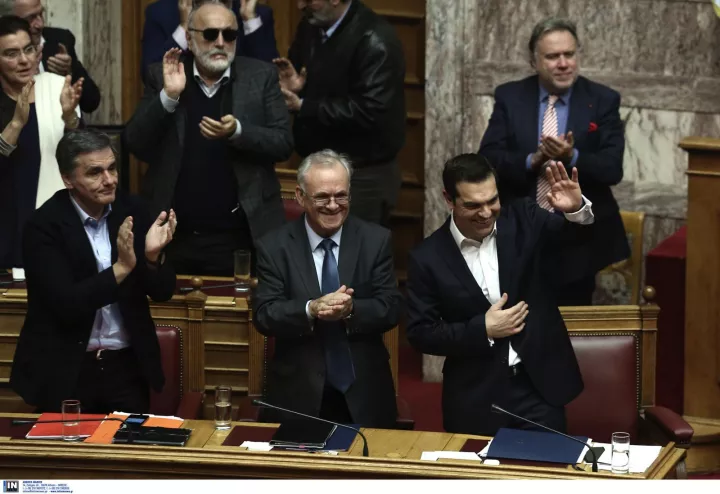  Για ποιον δουλεύουν; 
