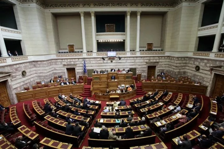Στη δημοσιότητα την Τετάρτη τα «πόθεν έσχες» πολιτικών προσώπων για τη χρήση του 2012 