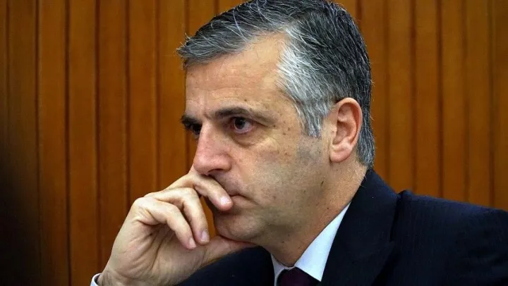 Ο μεγαλύτερος εχθρός της απασχόλησης είναι το Ελληνικό κράτος