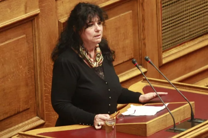 Δεν κατεβαίνει στις επόμενες εκλογές η Άννα Βαγενά