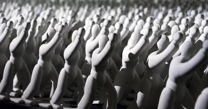 Πότε θα επαναστατήσουν οι συνεπείς;