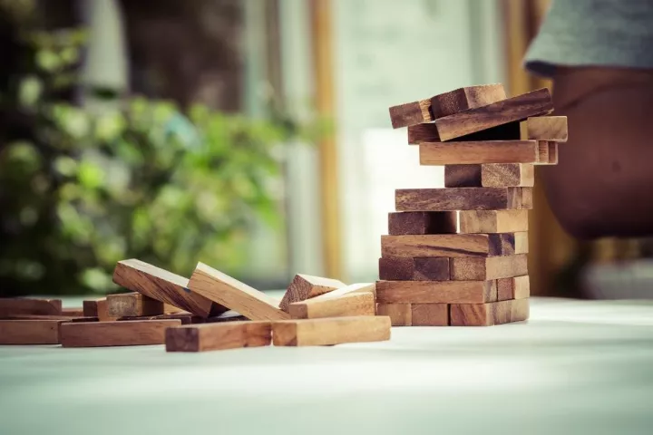 Οι τράπεζες έχασαν το 30% της αξίας τους σε δύο μήνες