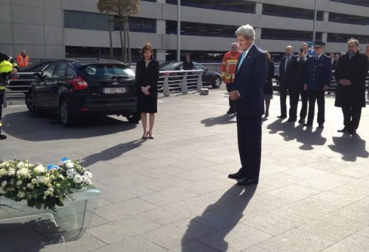 J.Kerry: Είμαι Βρυξελλιώτης