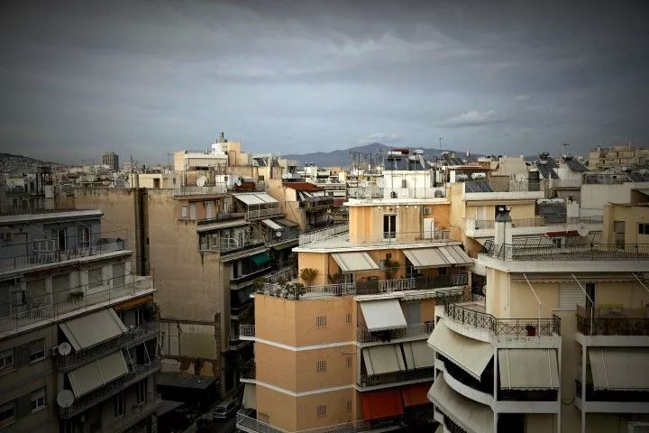 Διαχρονικά στο 25% του επίσημου ΑΕΠ η σκιώδης οικονομία στην Ελλάδα