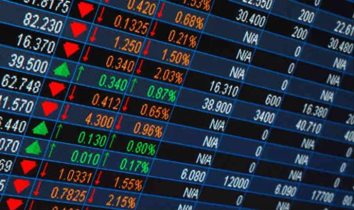 Μικρές απώλειες στα ευρωπαϊκά χρηματιστήρια με το βλέμμα στην Καταλονία