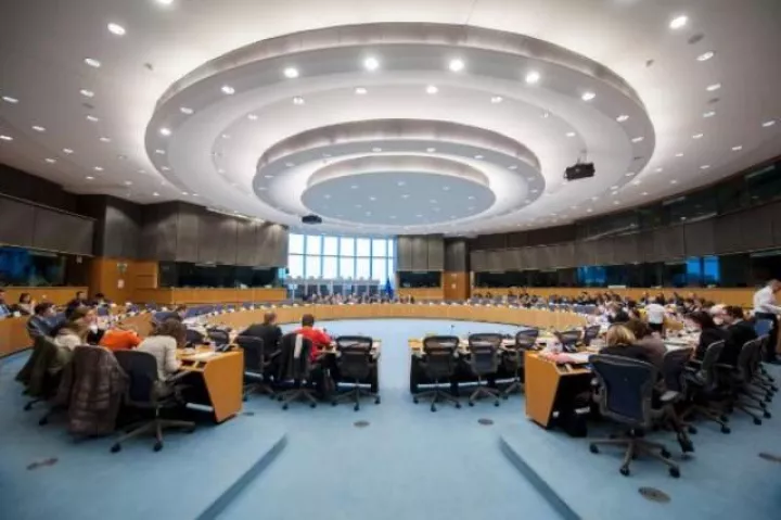 Ο νομικός που προσέφυγε στην Ε.Ε για την υπερφορολόγηση στην Ελλάδα μιλά στο Liberal 