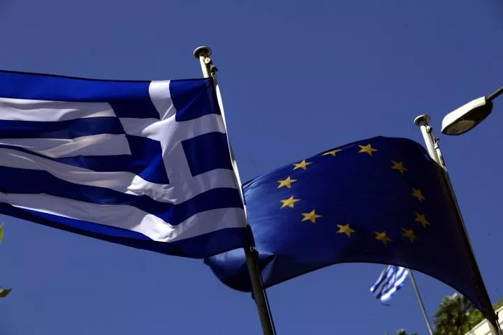 Telegraph: ΗΠΑ και Βρετανία πρέπει να συμμαχήσουν με το ΔΝΤ για να σώσουν την Ελλάδα 