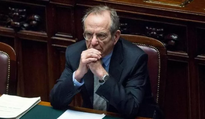 Πάντοαν: Η Ευρωπαϊκή Ένωση πρέπει να αποφασίσει ποιόν θέλει να στηρίξει