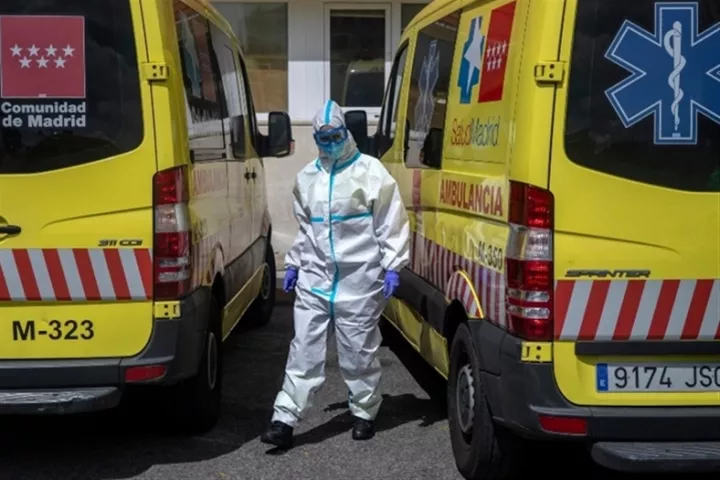 Ισπανία-κορονοϊός: 27.117 νεκροί και περισσότερα από 236.000 τα κρούσματα 