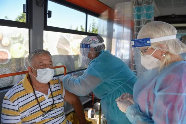 Ρουμανία - Κορονοϊός: Οι αρχές επιβάλλουν αυστηρότερους περιορισμούς