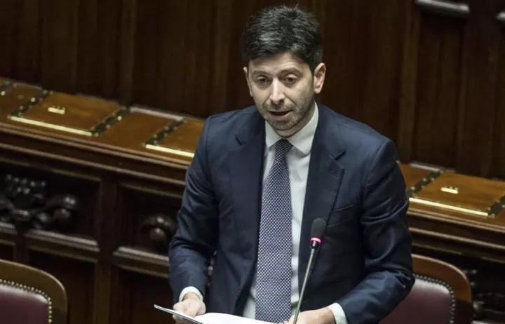 Αναμένει ο αριθμός των νέων κρουσμάτων να μειωθεί στο τέλος της άνοιξης
