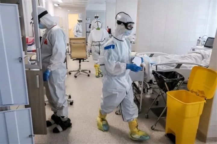 ΗΠΑ: Τουλάχιστον 33.171 κρούσματα και 392 νέοι θάνατοι