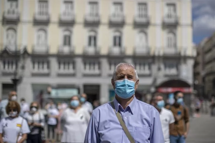 Μελέτη: Ο κορονοϊός μπορεί να προκαλέσει προσωρινές μειώσεις στο προσδόκιμο ζωής