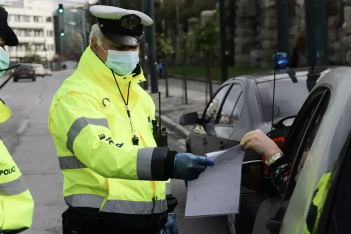 Στη Θεσσαλονίκη ο Μ. Χρυσοχοΐδης - Εντατικοποίηση των ελέγχων για την τήρηση των μέτρων
