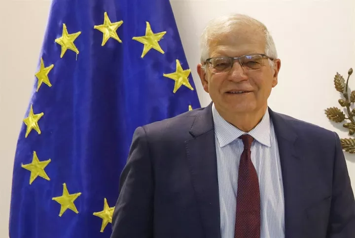 Μπορέλ: Υποστηρίζει τα ελεύθερα μέσα ενημέρωσης στη Ρωσία