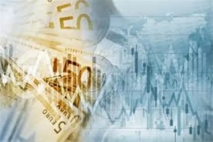 Ενισχύεται το ευρώ έναντι του δολαρίου