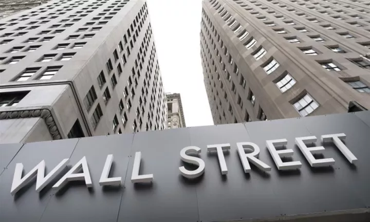 Νευρικότητα στη Wall Street με το βλέμμα στην Ουκρανία