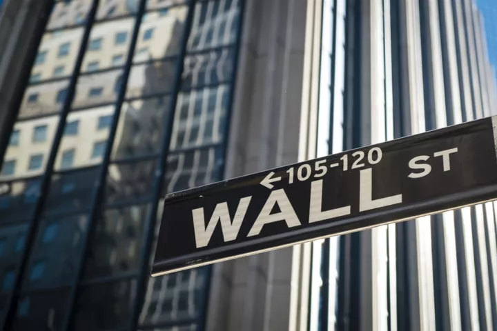 Πτώση για την Wall Street - Υποχώρησε η μετοχή του Τwitter