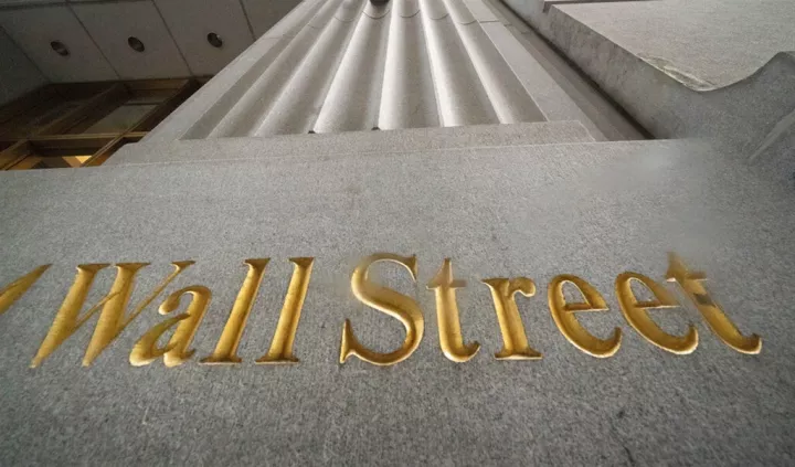 Οριακές απώλειες στη Wall Street με το βλέμμα στα εταιρικά αποτελέσματα
